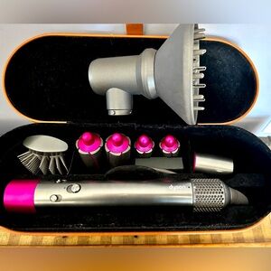 Dyson Airwrap with Bonus Diffuser